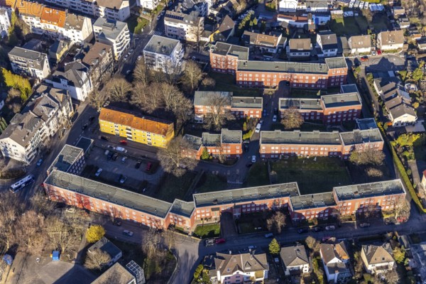 Aerial view, residential area Cunosiedlung, historic Bauhaus estate, Kuhlerkamp, Wehringhausen, Hagen, Ruhr area, North Rhine-Westphalia, Germany, DE, monument protection, Europe, property tax, real estate, aerial view, aerial photography, aerial photography, multi-family houses, apartment buildings, terraced houses, overview, bird's eye view, residential complex, living and living, residential area, residential buildings, quality of living, residential neighbourhood, housing estate, birds-eyes view, overview, Bauhaus, Bauhaus style