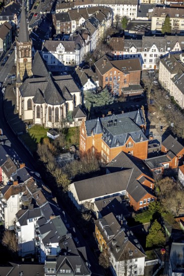 Aerial view, catholic St.Michael-Kirche, Emil-Schumacher-Schule, Wehringhausen, Hagen, Ruhr area, North Rhine-Westphalia, Germany, place of worship, education, educational institution, DE, Europe, religious community, place of worship, holy place, church, parish, denomination, educational institute, aerial view, aerial photography, aerial photography, apartment buildings, apartment blocks, Pelmkestraße, religion, religious site, school, overview, bird's-eye view, living and life, birds-eyes view, overview
