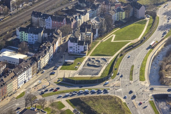 Aerial view, Wehringhauser Straße and river Ennepe, Bohne Park Hagen, Wehringhausen, Hagen, Ruhr area, North Rhine-Westphalia, Germany, DE, Europe, aerial view, aerial photography, aerial photography, pump track, overview, bird's-eye view, overview, parlk
