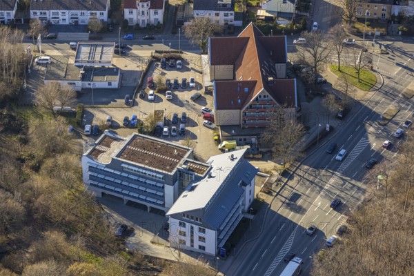 Aerial view, Edeka supermarket, lawyer's building and multi-storey car park, university district, Hagen, Ruhr area, North Rhine-Westphalia, Germany, DE, shopping markets, shopping square, shopping centre, Europe, Fleyer Straße, aerial view, aerial photography, aerial photography, local supply centre, multi-storey car park, supermarket, overview, bird's eye view, overview