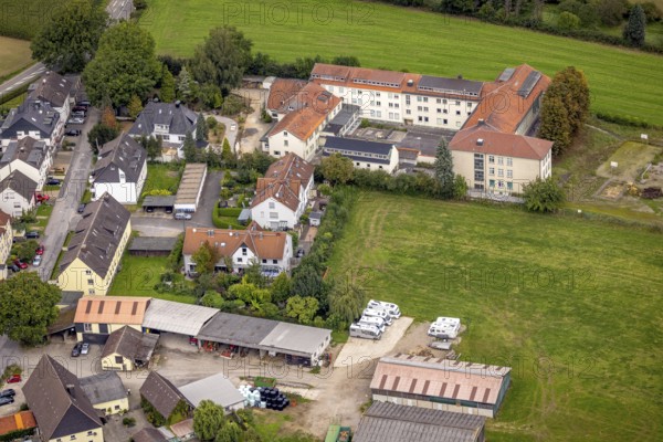 Aerial view, Former Garenfeld grammar school and planned conversion for flats on Dorfstraße in the Boele district of Hagen, Ruhr area, North Rhine-Westphalia, Germany, DE, Europe, grammar school, Hagen, aerial view, aerial photography, aerial photography, school, overview, bird's-eye view, bird's-eye view, overview
