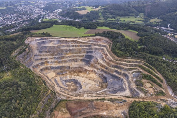 Aerial photograph, Steltenberg quarry in the Oege district of Hohenlimburg in Hagen, Ruhr area, North Rhine-Westphalia, Germany, DE, Europe, Hagen, Hohenlimburger Kalkwerke GmbH, Steltenberg nature reserve, aerial photograph, aerial photography, aerial photography, nature reserve, quarry, overview, bird's-eye view, bird's-eye view, overview
