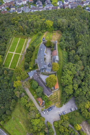 Aerial photograph, Hohenlimburg Castle on the Schlossberg in the Hohenlimburg district of Hagen, Ruhr area, North Rhine-Westphalia, Germany, castle, DE, Europe, Hagen, hilltop castle, aerial photograph, aerial photography, aerial photography, castle, overview, defence system, bird's-eye view, overview