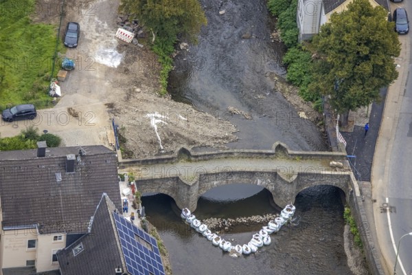 Aerial photo, flood protection at the Volme bridge in the district of Dahl in Hagen, Ruhr area, North Rhine-Westphalia, Germany, DE, Europe, flood disaster, Hagen, flood, flood disaster, flood protection, aerial photo, aerial photography, aerial photography, overview, bird's eye view, birds-eyes view, overview, flooding, flooding area