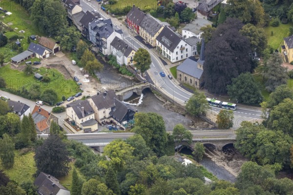 Aerial photo, flood protection at the Volme bridge and railway bridge in the district of Dahl in Hagen, Ruhr area, North Rhine-Westphalia, Germany, DE, Europe, flood disaster, Hagen, flood, flood disaster, flood protection, aerial photo, aerial photography, aerial photography, overview, bird's-eye view, overview, flooding, flooding area