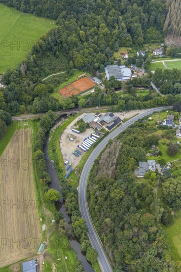 Aerial view, commercial area on Dahler Straße in the district of Dahl in Hagen, Ruhr area, North Rhine-Westphalia, Germany, DE, Europe, commercial enterprises, commercial area, commercial area, commercial location, commercial use, Hagen, industrial area, industrial location, aerial view, aerial photography, aerial photography, tunnel, overview, bird's-eye view, overview