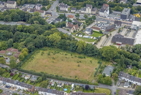 Aerial view, Waldorf Kindergarten next to the former Am Quambusch sports ground. A residential quarter is to be built on the brownfield site in the Haspe-West district of Hagen, Ruhr area, North Rhine-Westphalia, Germany, construction area, construction site, DE, Europe, Hagen, kindergarten, day nursery, day care centre, day nursery, aerial view, aerial photography, aerial photography, overview, bird's-eye view, overview