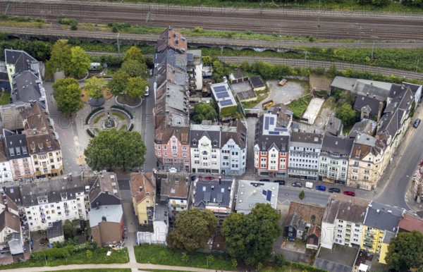 Aerial view, Bodelschwinghplatz with Drei-Kaiser-Brunnen at Wehringhauser Straße in the district Wehringhausen in Hagen, Ruhr area, North Rhine-Westphalia, Germany, fountain, DE, Europe, leisure park, Hagen, aerial view, aerial photography, aerial photography, overview, bird's-eye view, overview