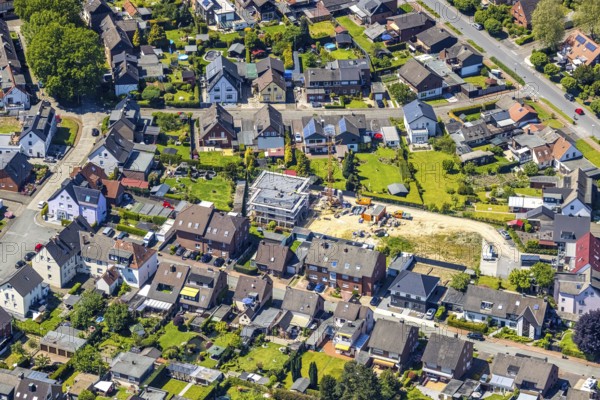 Aerial view, construction site and new building Auf der Heide / Akazienweg, Haltern-Stadt, Haltern am See, Ruhr area, North Rhine-Westphalia, Germany, construction work, construction area, building site, building plots, construction project, construction site, DE, Europe, aerial view, aerial photography, aerial photography, new building, overview, bird's-eye view, overview