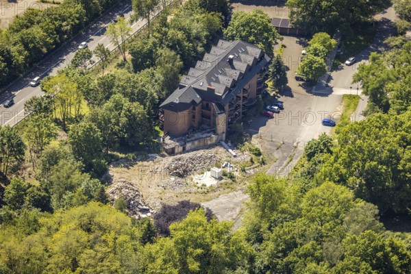 Aerial photo, demolition work, ruin of Hotel Seestern, Hullerner Straße, Haltern-Stadt, Haltern am See, Ruhr area, North Rhine-Westphalia, Germany, demolition, construction measure, construction site, DE, renovation, Europe, Hotel Seestern, hotel ruin, aerial photo, aerial photography, aerial photography, overview, bird's eye view, birds-eyes view, overview, dilapidated, destroyed building