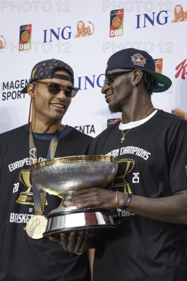 After winning the European Basketball Championship on 14 September 2025 in Riga Latvia with an 88:83 victory over Turkey, the winners of the German national basketball team will be welcomed in Frankfurt am Main on 15 September 2025. The most valuable player of the tournament was the German national player Dennis Schröder. With the 9th victory in the 9th game, the DBB team won its first ever European Championship title, around 2 years after winning the World Championship, Frankfurt am Main, Hesse, Germany