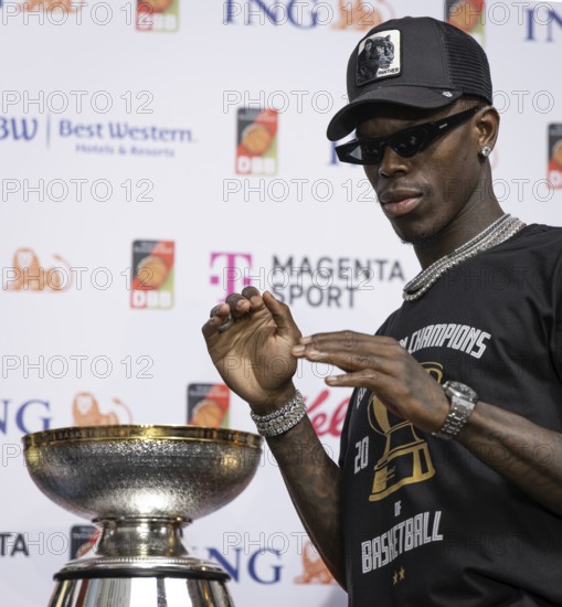 After winning the European Basketball Championship on 14 September 2025 in Riga Latvia with an 88:83 victory over Turkey, the winners of the German national basketball team will be welcomed in Frankfurt am Main on 15 September 2025. The most valuable player of the tournament was the German national player Dennis Schröder. With the 9th victory in the 9th game, the DBB team won its first ever European Championship title, around 2 years after winning the World Championship, Frankfurt am Main, Hesse, Germany