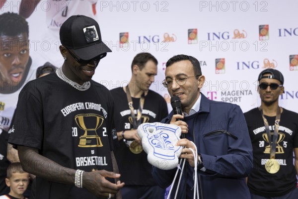 After winning the European Basketball Championship on 14 September 2025 in Riga Latvia with an 88:83 victory over Turkey, the winners of the German national basketball team will be welcomed in Frankfurt am Main on 15 September 2025. The most valuable player of the tournament was the German national player Dennis Schröder. With the 9th victory in the 9th game, the DBB team won its first ever European Championship title, around 2 years after winning the World Championship, Frankfurt am Main, Hesse, Germany