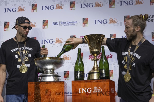After winning the European Basketball Championship on 14 September 2025 in Riga Latvia with an 88:83 victory over Turkey, the winners of the German national basketball team will be welcomed in Frankfurt am Main on 15 September 2025. The most valuable player of the tournament was the German national player Dennis Schröder. With the 9th victory in the 9th game, the DBB team won its first ever European Championship title, around 2 years after winning the World Championship, Frankfurt am Main, Hesse, Germany