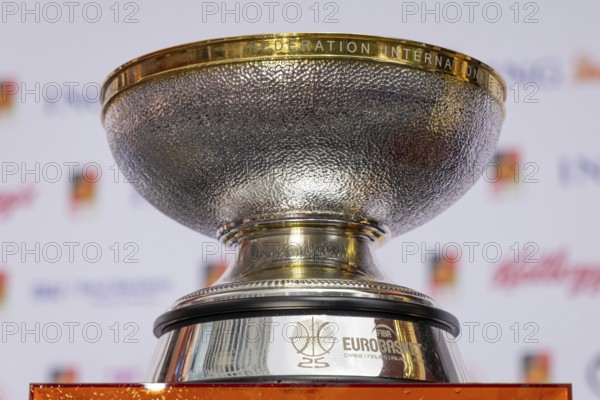 After winning the European Basketball Championship on 14 September 2025 in Riga Latvia with an 88:83 victory over Turkey, the winners of the German national basketball team will be welcomed in Frankfurt am Main on 15 September 2025. The most valuable player of the tournament was the German national player Dennis Schröder. With the 9th victory in the 9th game, the DBB team won its first ever European Championship title, around 2 years after winning the World Championship, Frankfurt am Main, Hesse, Germany