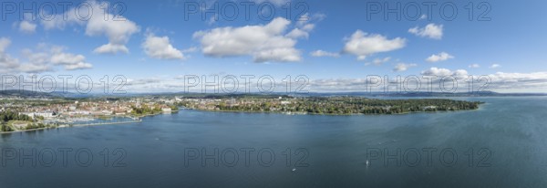 Aerial view, panorama of Lake Constance and the Seerhein including the Rhine funnel with the city of Constance, on the left the harbour with the historic city centre, on the right the district Petershausen, district of Constance, Baden-Württemberg, Germany