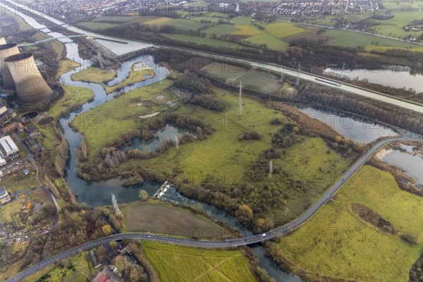 Aerial view of the nature reserve Am Tibaum, river Lippe meander and Datteln-Hamm canal, water weir with fish ladder, Hamm, Ruhr area, North Rhine-Westphalia, Germany, DE, Europe, landscape, aerial view, aerial photograph, aerial photography, aerial photography, Rhine-Ruhr metropolitan region, nature reserve, nature reserve, overview, bird's eye view, overview