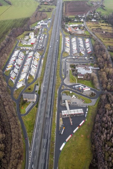 Aerial view of the Rhynern-Nord and Rhynern-Süd motorway service areas on the A2 motorway, truck parking spaces, Hamm, Ruhr area, North Rhine-Westphalia, Germany