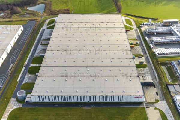 Aerial view southern extension of Rhynern industrial estate in Hamm, Ruhr area, North Rhine-Westphalia, Germany, DE, Europe, commercial enterprises, commercial area, commercial park, commercial location, commercial use, Hamm, industrial area, industrial building, industrial location, aerial view, aerial photograph, aerial photography, aerial photography, Rhine-Ruhr metropolitan region, Oberster Kamp, overview, bird's-eye view, overview, Hellweg HBL - Hamm Logistics Centre