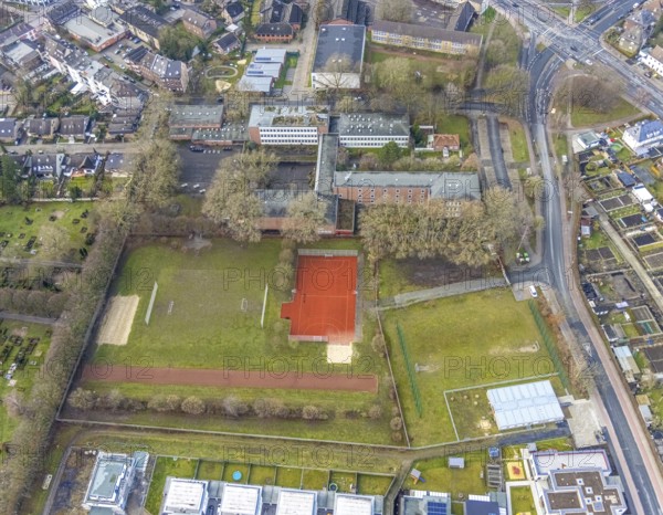 Aerial view Beisenkamp-Gymnasium with sports facilities in Hamm, Ruhr area, North Rhine-Westphalia, Germany, Am Beisenkamp, education, educational institution, DE, Europe, grammar school, Hamm, educational institute, aerial view, aerial photograph, aerial photography, aerial photography, Rhine-Ruhr metropolitan region, school, sports, sports facilities, sports field, sports facility, overview, bird's-eye view, bird's-eye view, overview