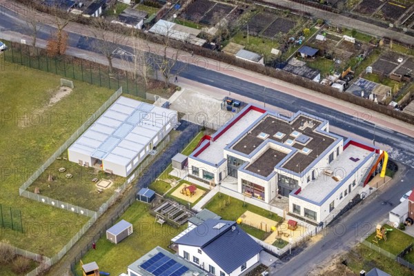 Aerial view of new kindergarten Am Beisenkamp and Ida-Goldstein-Straße in Hamm, Ruhr area, North Rhine-Westphalia, Germany, DE, Europe, Hamm, kindergarten, day-care centre, day-care centre for children, aerial view, aerial photograph, aerial photography, aerial photography, Rhine-Ruhr metropolitan region, overview, bird's-eye view, overview