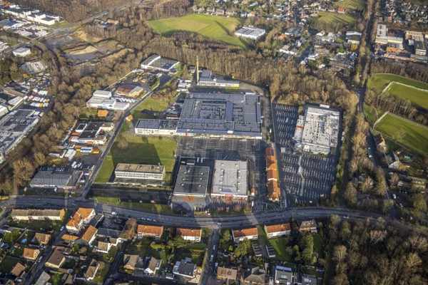Aerial view commercial centre and Kaufland and shopping markets Römerstraße in Hamm, Ruhr area, North Rhine-Westphalia, Germany, DE, shopping markets, shopping place, shopping centre, Europe, Hamm, Kaufland supermarket, aerial view, aerial photograph, aerial photography, aerial photography, metropolitan region Rhine-Ruhr, local supply centre, photovoltaic, photovoltaic plant, shopping centre, solar, solar plant, solar energy, solar energy, supermarket, overview, bird's eye view, birds-eyes view, vacant building, overview
