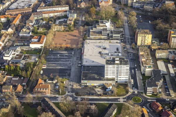 Aerial view Rathauscenter and Kommunales Jobcenter Hamm AöR in Hamm, Ruhr area, North Rhine-Westphalia, Germany, authority, DE, shopping centre, shopping markets, shopping place, shopping centre, Europe, Hamm, aerial view, aerial photography, aerial photography, aerial photography, metropolitan region Rhine-Ruhr, local supply centre, shopping centre, overview, bird's-eye view, overview