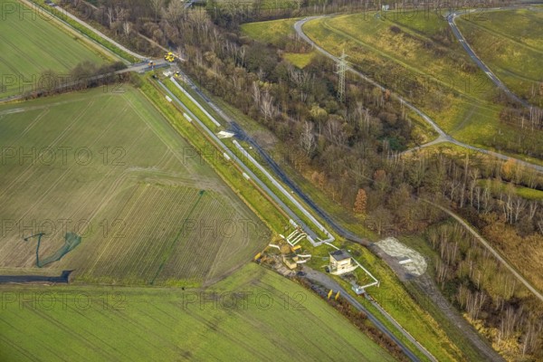 Aerial view path at Herringer Bach in Hamm, Ruhr area, North Rhine-Westphalia, Germany, DE, Europe, Hamm, aerial view, aerial photography, aerial photography, aerial photography, Rhine-Ruhr metropolitan region, overview, bird's eye view, meadows and fields, birds-eyes view, overview