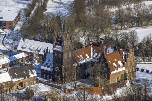 Aerial view, Heessen Castle in winter, country school, grammar school, boarding school, Heessen, Hamm, Ruhr area, North Rhine-Westphalia, Germany, DE, Europe, aerial view, aerial photography, aerial photography, snow, overview, bird's eye view, winter, birds-eyes, view, overview, boarding school, education, pupils, college, training, school year, homework, class, year group, education, pedagogy