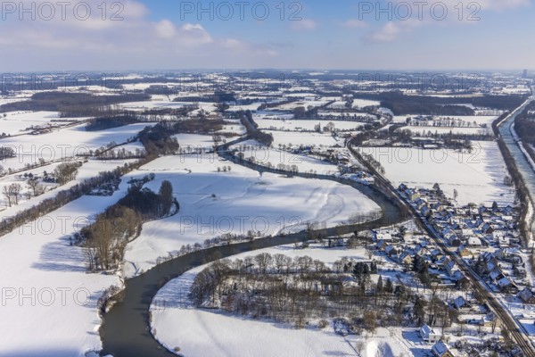 Aerial photo, Lippe, nature reserve, Lippe meander, Hamm-Datteln Canal, Uentrop, Hamm, Ruhr area, North Rhine-Westphalia, Germany, DE, Europe, aerial photography, aerial photography, aerial photography, snow, overview, bird's-eye view, winter, birds-eyes, view, overview, waterway, water traffic, transport, logistics, goods movement, ships, waters