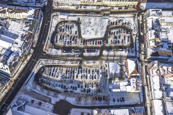 Aerial view, car park Santa-Monica-Platz, location former synagogue, parked cars in the snow, winter, centre, Hamm, Ruhr area, North Rhine-Westphalia, Germany, DE, Europe, aerial view, aerial photography, aerial photography, snow, overview, bird's-eye view, view, overview, location, former, synagogue, parking, cars, parking area