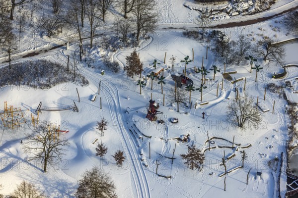 Aerial view, Maxipark, Maximilianpark in winter, water playground with snow, former Maximilian colliery, Uentrop, Hamm, Ruhr area, North Rhine-Westphalia, Germany, DE, Europe, aerial view, aerial photography, aerial photography, snow, overview, bird's-eye view, winter, birds-eyes, view, overview, Maximilian-Park, mine, leisure, recreation, green spaces, flowers, trees, structural change