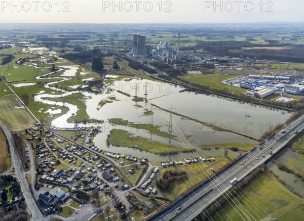 Aerial view, Lippe meander, Lippe with flood, Schmehauser Mersch, Campingplatz Uentrop Helbach GmbH, flooding, Lippborg, Lippetal, Ruhr area, North Rhine-Westphalia, Germany, DE, Europe, birds-eyes view, aerial photography, aerial photography, overview, bird's eye view, camping at the flood, motorway bridge
