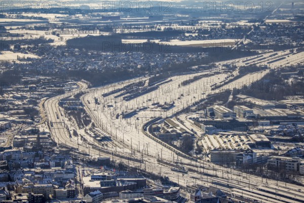 Aerial view, marshalling yard, snow, winter, centre, Hamm, Ruhr area, North Rhine-Westphalia, Germany, DE, Europe, aerial view, aerial photography, aerial photography, overview, bird's-eye view, view, overview, railway tracks, station, Deutsche, Bahn, AG, Bundesbahn, tracks, trains, transport, traffic, rails, goods, railway, logistics, rail traffic