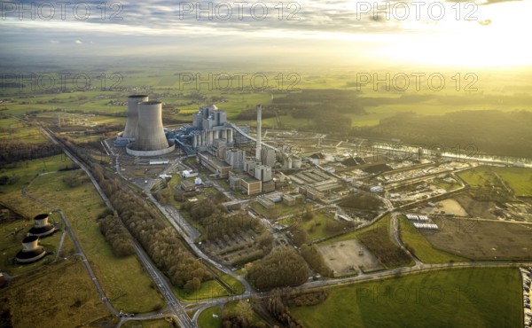 Aerial view of the RWE Westfalen power plant in Uentrop in Hamm, Ruhr area, North Rhine-Westphalia, Germany, DE, Europe, distant view, shapes and colours, Hamm, coal-fired power plant, cooling towers, aerial view, aerial photograph, aerial photography, aerial photography, Rhine-Ruhr metropolitan region, tower, overview, bird's-eye view, twin towers, birds-eyes view, overview