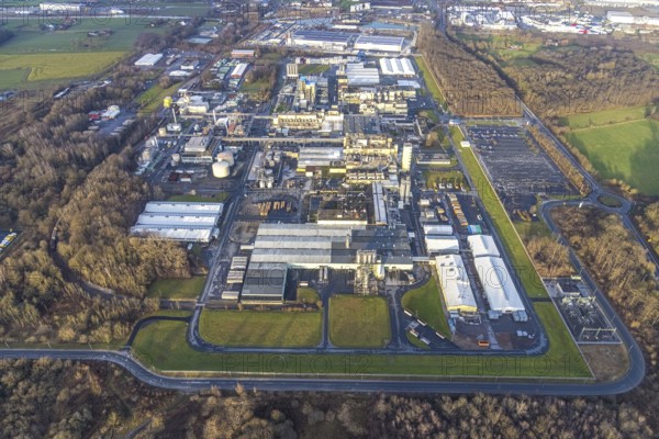 Aerial view DuPont and DuBay Polymer GmbH in the district of Uentrop in Hamm, Ruhr area, North Rhine-Westphalia, Germany, DE, Europe, joint venture of the LANXESS and DuPont groups, commercial enterprises, commercial area, commercial park, commercial site, commercial use, Hamm, industrial area, industrial building, industrial site, aerial view, aerial photograph, aerial photography, aerial photography, Rhine-Ruhr metropolitan region, overview, bird's eye view, birds-eyes view, overview
