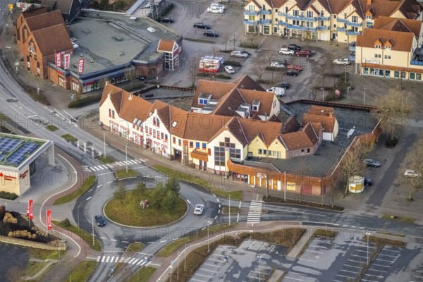 Aerial view MaxiCenter in Hamm, Ruhr area, North Rhine-Westphalia, Germany, DE, shopping, shopping markets, shopping place, shopping centre, Europe, Hamm, roundabout, aerial view, aerial photograph, aerial photography, Maxi-Center, Metropolregion Rhein-Ruhr, local supply centre, shopping centre, overview, bird's-eye view, overview