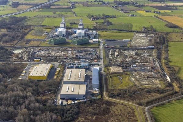 Aerial view, construction site for the new building complex on the site of the logistics centre and distribution park in the Uentrop district, Uentrop, Hamm, Ruhr area, North Rhine-Westphalia, Germany, DE, Europe, birds-eyes view, aerial photograph, aerial photography, aerial photography, overview, bird's eye view, Arvato Distribution GmbH & Arvato Supply Chain Solutions SE, Douglas Group, HINES Immobilien GmbH, Krüger Consult GmbH, Köster GmbH, studio architec