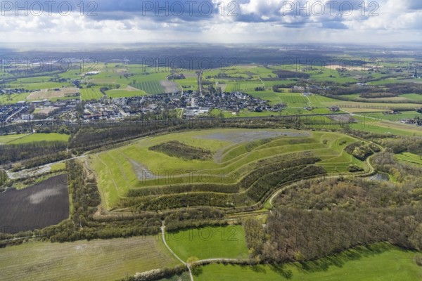 Aerial view, Sundern spoil tip, Pelkum, Hamm, Ruhr area, North Rhine-Westphalia, Germany, spoil tip, DE, Europe, distant view, spoil tip, aerial view, aerial photography, aerial photography, Sundern spoil tip, overview, bird's eye view, birds-eyes view, overview