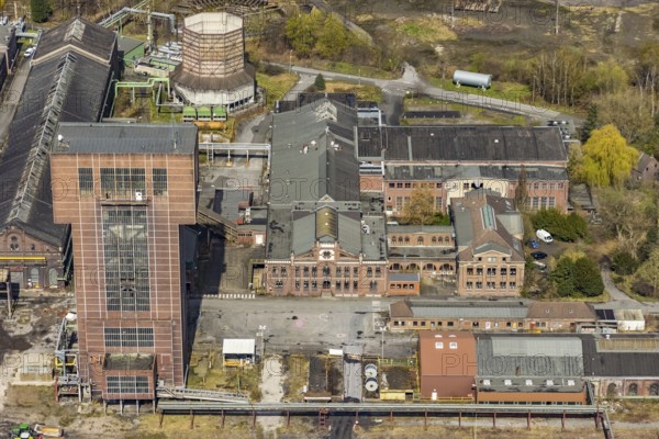 Aerial view, CreativRevier, former Ost Heinrich Robert mine, Herringen, Hamm, Ruhr area, North Rhine-Westphalia, Germany, construction site, CreativRevier Heinrich Robert GmbH, DE, Europe, event location, commercial area, hammerhead tower, aerial view, aerial photography, aerial photography, sight, overview, bird's eye view, residential properties, birds-eyes view, historical, overview