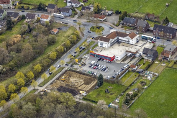 Aerial view, construction site next to Netto Markt Afyonring, Heessen, Hamm, Ruhr area, North Rhine-Westphalia, Germany, construction work, construction area, construction site, building plots, construction project, construction site, DE, Europe, aerial view, aerial photography, aerial photography, Netto supermarket, new construction, overview, bird's-eye view, overview