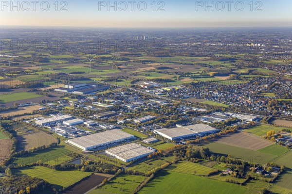 Aerial view, industrial park Rhynern between motorway A2 and federal road B63 in the district Rhynern in Hamm, Ruhr area, North Rhine-Westphalia, Germany, DE, Europe, distant view, commercial enterprises, commercial area, commercial park, commercial location, commercial use, Hamm, industrial area, industrial building, industrial location, aerial view, aerial photography, aerial photography, Netto Lager, Oberster Kamp, overview, bird's-eye view, birds-eyes view, overview