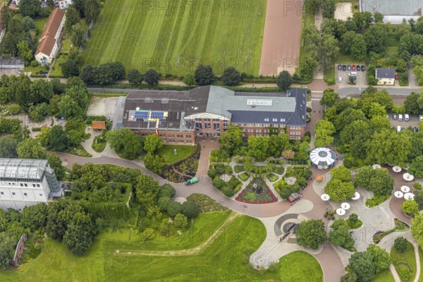 Aerial photo, Maximilianpark leisure park, main entrance, Uentrop citizens' office, Uentrop, Hamm, Ruhr area, North Rhine-Westphalia, Germany, DE, Europe, leisure facility, leisure activities, leisure park, leisure enjoyment, aerial photo, aerial photography, aerial photography, MaxiPark, overview, bird's-eye view, bird's-eye view, overview