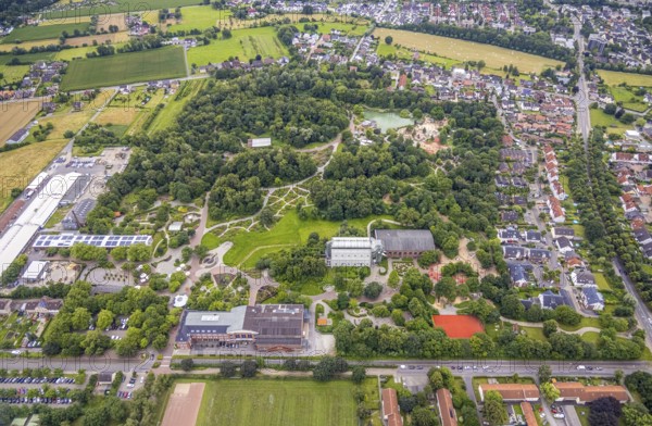 Aerial photo, Maximilianpark leisure park, Uentrop, Hamm, Ruhr area, North Rhine-Westphalia, Germany, DE, Europe, leisure facility, leisure activities, leisure park, leisure enjoyment, green trees, aerial photo, aerial photography, aerial photography, MaxiPark, rose garden, butterfly house, playground, overview, bird's eye view, birds-eyes view, overview