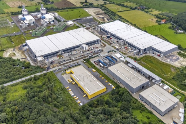 Aerial view, construction site and new building DistributionPark Hamm, Trianelstraße and K'Park-Straße, two building complexes with offices and warehouses for logistics, Deutsche Post DHL - Mech ZB Hamm, Uentrop, Hamm, Ruhr area, North Rhine-Westphalia, Germany, DE, Europe, commercial enterprises, commercial area, commercial park, commercial location, commercial use, Hines Immobilien, industrial area, industrial building, industrial location, logistics, logistics service, logistics service provider, logistics provider, logistics centre, aerial view, aerial photography, aerial photography, transport service, overview, bird's-eye view, overview