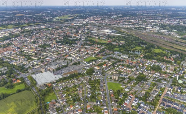 Aerial view, city centre view with Kaufland in Wilhelmstraße Hamm-Mitte in Hamm, Ruhr area, North Rhine-Westphalia, Germany, City, DE, shopping markets, shopping centre, Europe, property tax, Hamm, real estate, city centre, aerial view, aerial photography, aerial photography, local supply centre, townscape, city area, city centre, supermarket, overview, bird's eye view, living and life, residential buildings, quality of life, birds-eyes view, overview