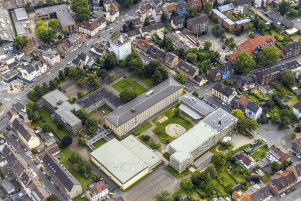 Aerial view, construction site and renovation Friedrich-List-Berufskolleg Hamm and Eduard-Spranger-Berufskolleg and HochBunker Vorheider Weg in Mitte, Hamm, Ruhr area, North Rhine-Westphalia, Germany, construction work, construction area, construction site, construction project, construction site, vocational school, education, educational institution, bunker, DE, Europe, educational institute, aerial view, aerial photography, aerial photography, renovation, refurbishment, school, tower, overview, bird's-eye view, overview