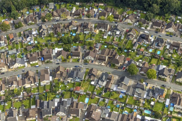 Aerial view, colliery housing estate Alte Kolonie with Beverstraße, Eckeystraße, Robert-Haase-Straße, Beverkramenstraße, Zum Torksfeld in the district of Herringen in Hamm, Ruhr area, North Rhine-Westphalia, Germany, workers' housing estate, miners' housing estate, DE, Europe, property tax, Hamm, real estate, aerial view, aerial photography, aerial photography, overview, bird's eye view, housing estate, living and living, residential area, residential buildings, quality of living, residential neighbourhood, housing estate, birds-eyes view, overview