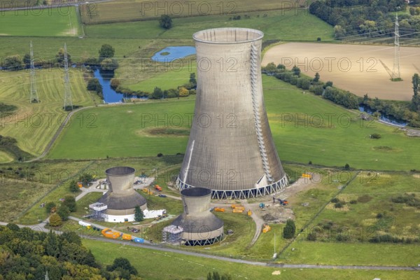 Aerial view, RWE power plant Westfalen and demolition of the small cooling towers in the district Uentrop in Hamm, Ruhr area, North Rhine-Westphalia, Germany, DE, Europe, Hamm, power plant, cooling towers, aerial view, aerial photography, aerial photography, overview, bird's-eye view, overview