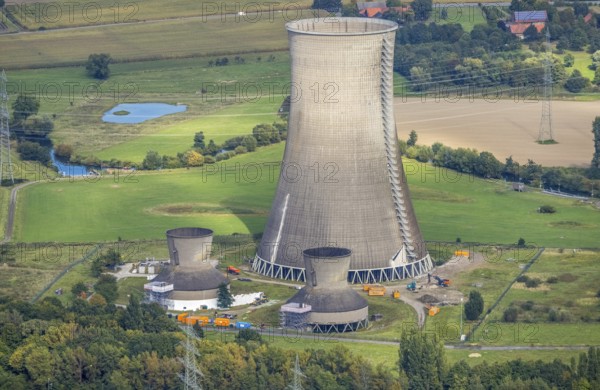 Aerial view, RWE power plant Westfalen and demolition of the small cooling towers in the district Uentrop in Hamm, Ruhr area, North Rhine-Westphalia, Germany, DE, Europe, Hamm, power plant, cooling towers, aerial view, aerial photography, aerial photography, overview, bird's-eye view, overview